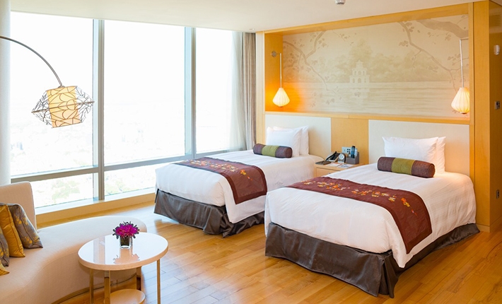 ���b�e�z�e���n�m�C�ŗD��ȑ�l���I��i�X�J�C�o�[������