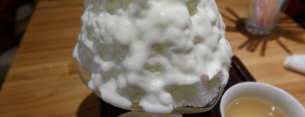 �g�̂̒�����N�[���_�E���@�����𐁂���΂��ӂ�ӂ�V�R�����X �s�񂵂Ăł��H�ׂ����J���u�Ђ݂��v