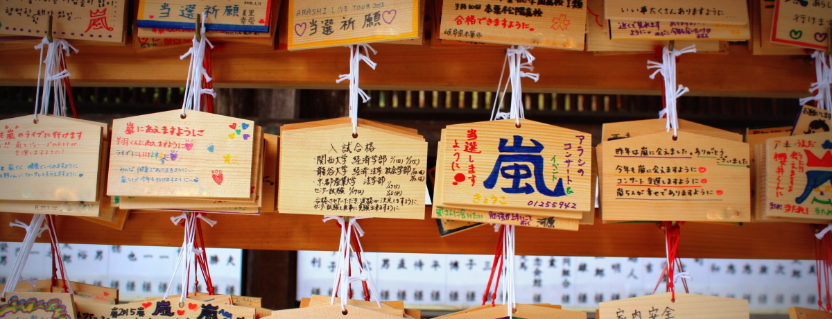 ����u���_�Ёv�ɗ��t�@�����E���I���̐��n�Ɖ����Ă���