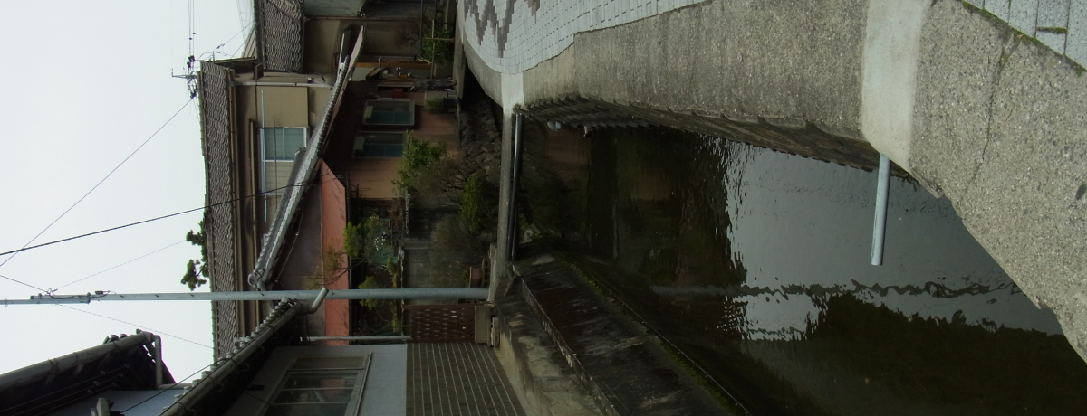 �B�ꗢ�E�����̒��Ŗ��{�߂��H�n�������y����