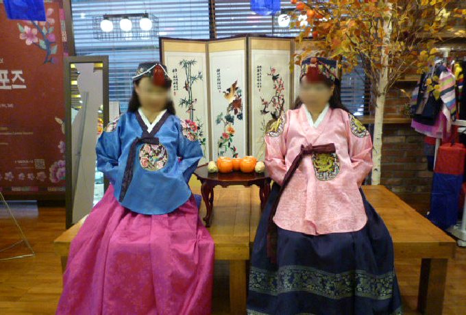 ^_ŉ܂ɁI\E̐^񒆂Ŗؕ̌uόZ^[v