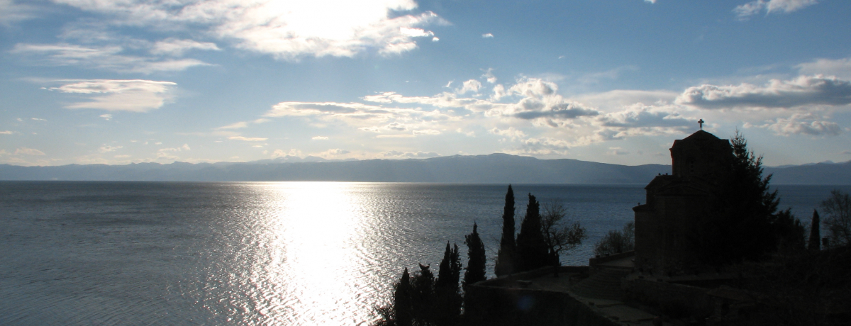 ̐EYȂRRI}PhjAEIth΂Ɣ̂ǂȋ̊XI