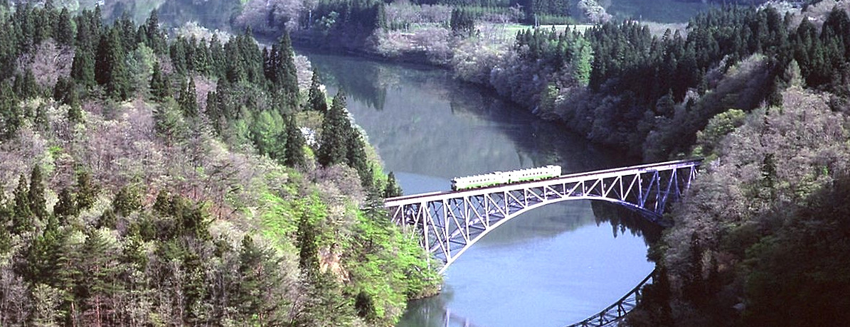 ���ꂼ���{�̌����i�I������ JR�������̃r���[�X�|�b�g������