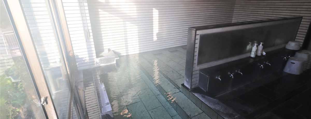 �Ȗ؁u��������z�e�����ʂ̓��v���h���ܗL����ɐZ����A�z��