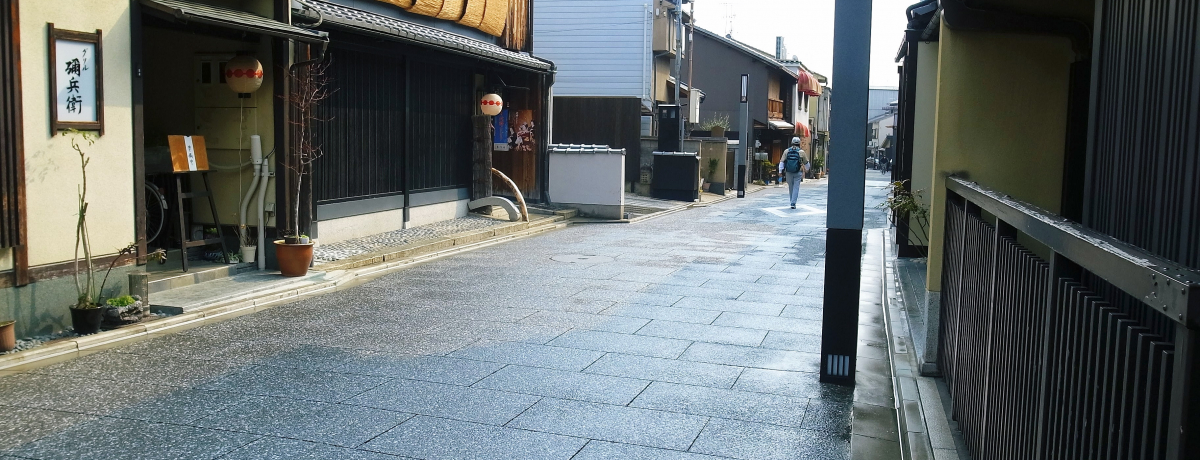 Wԋ߂Ŋ`XIĂ̕u㎵̕v