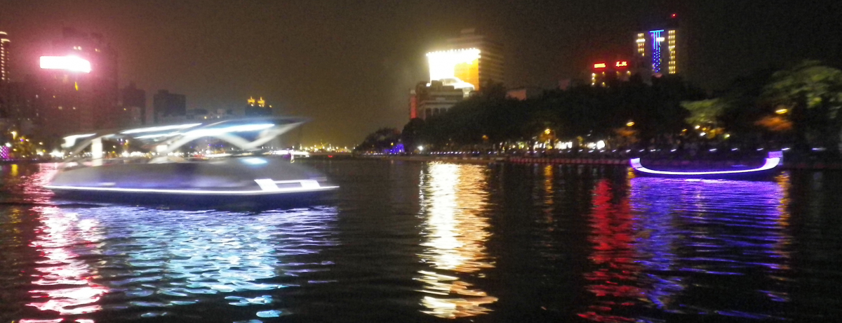 ͂350~OIY̖úvŃiCgN[WO