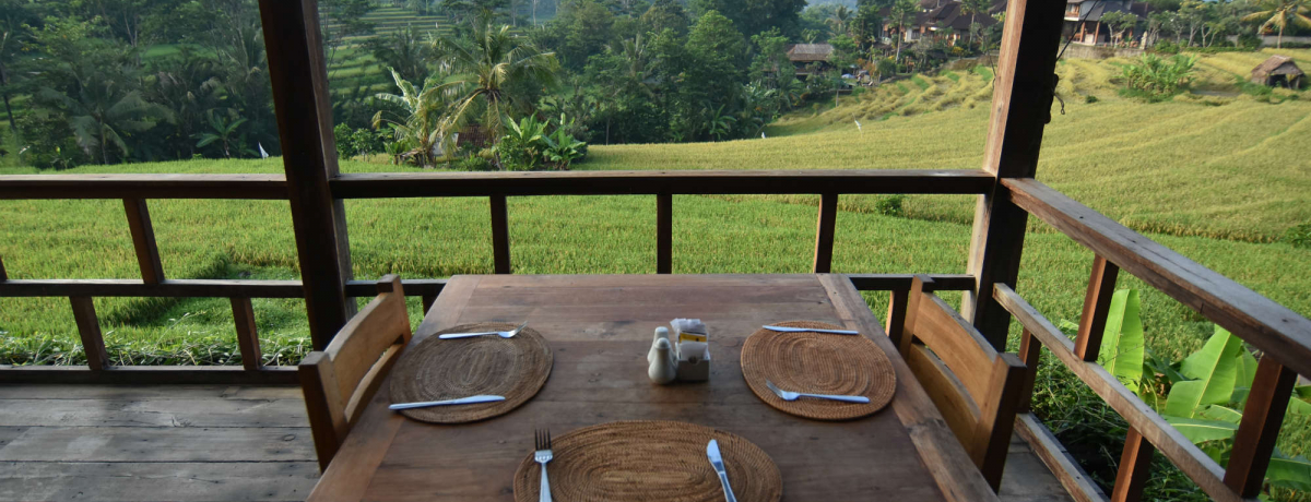 ��i�̃��C�X�e���X�I�o�����V�h�D�������̃T�� �C���_ ���B�� (Sawah Indah Villa)