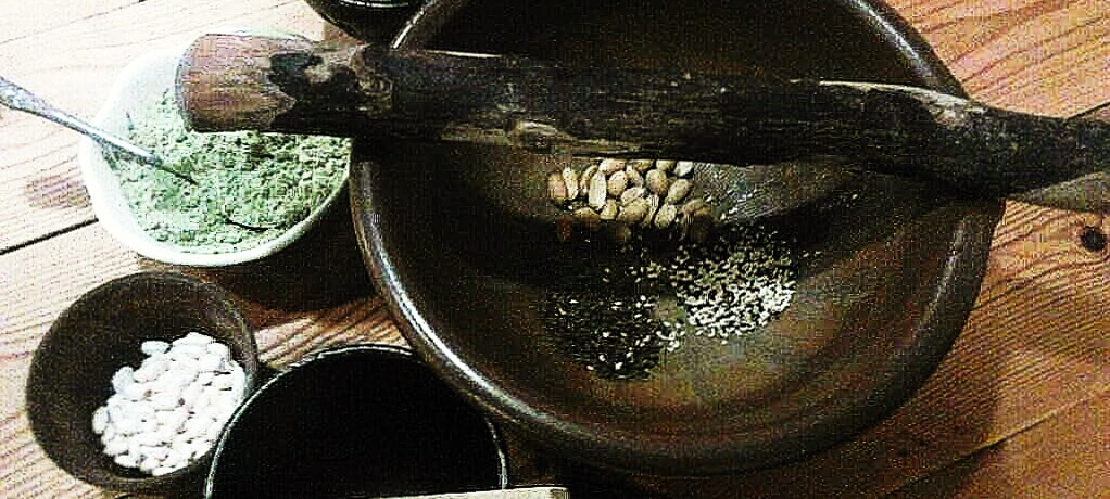 ��k�ŋq�Ɨ������I���т������ޗ����Ɲ����𖡂킨����