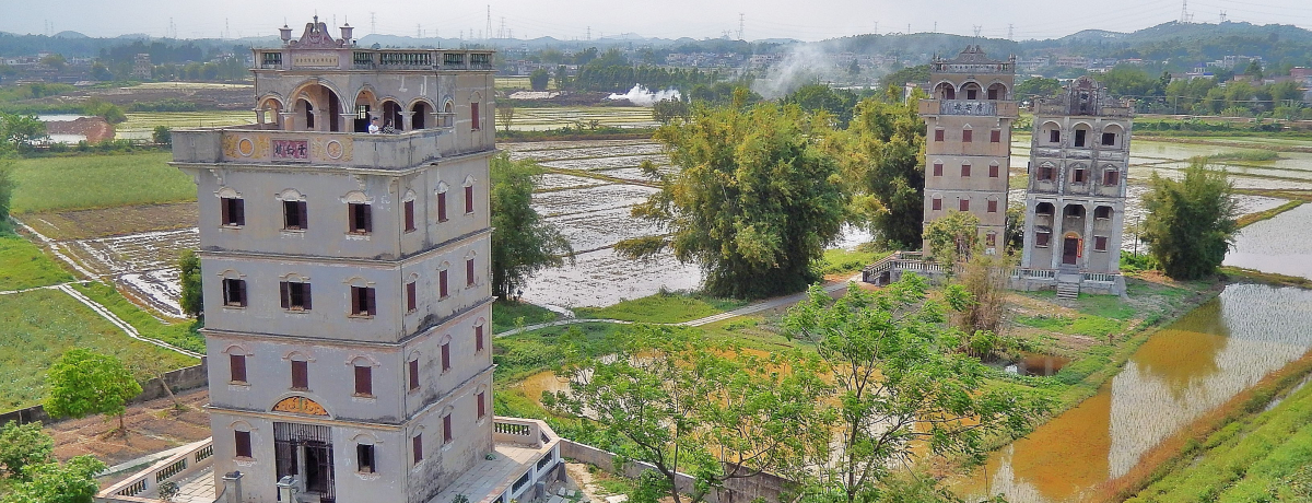 �؋����z�������m�ܒ��O�t�I�����̐��E��Y�u�J���v�̕�����