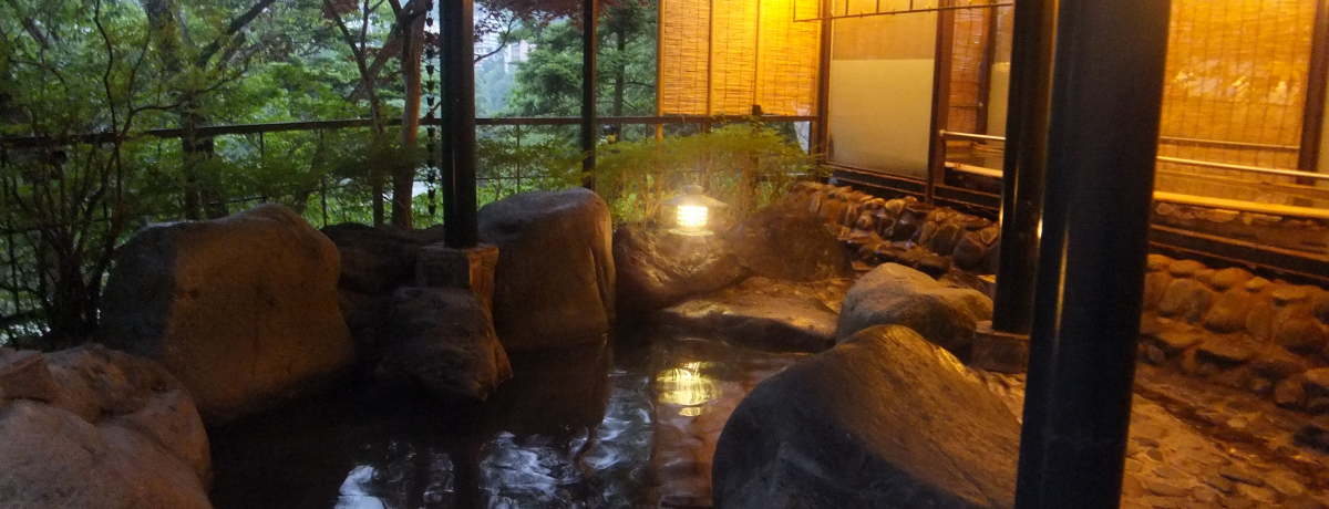 ���R�Ɖ��������薞�i�A�Ȗ؋S�{��Ŏ��Ԃ��y���ރ��f���v����