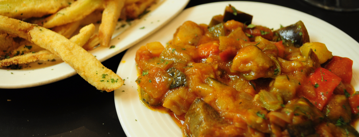 �X�y�C���E�A���_���V�A�A�����̋߂��Ńo�����y���ށI