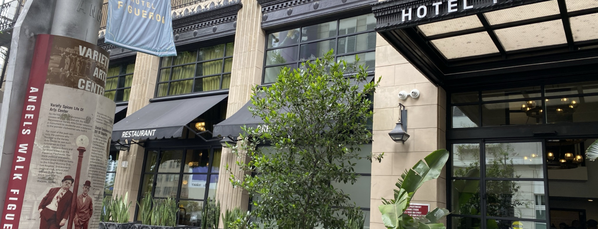 LA�_�E���^�E����100�N�̗��j���ւ�u�z�e�� �t�B�Q���A�v