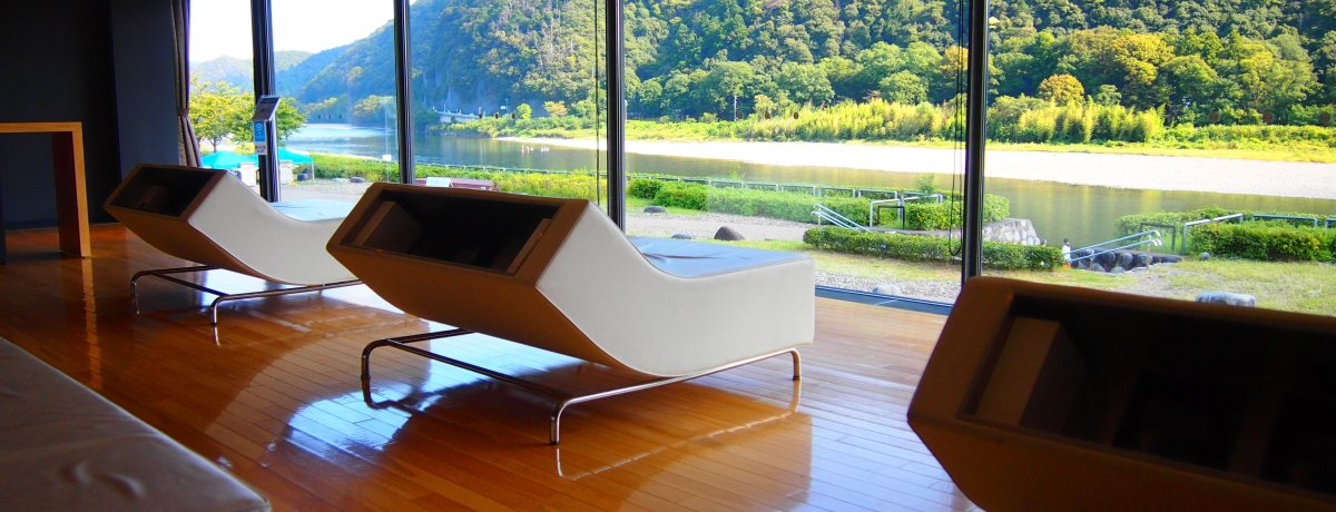 �J�t�F��i�σ��E���W���I�ʔN�J�فu���ǐ삤�����~���[�W�A���v