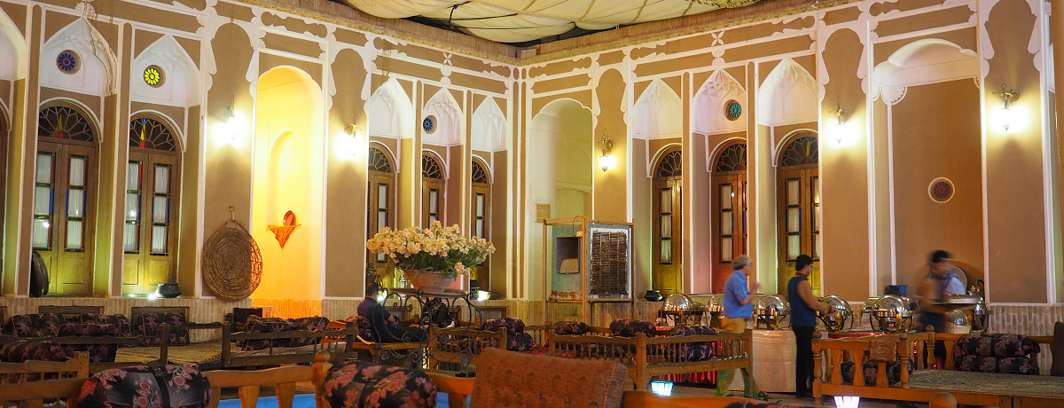 �C�����E�z200�N�̗��j�I�z�e���uMEHR�v�V���N���[�h�̑����h�̕��͋C�ɐZ�낤�I