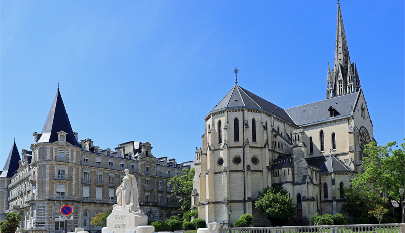 앧|[̒Ńsl[RȂU􂵂悤I