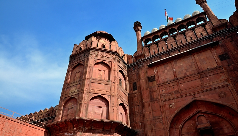 un̓Vv搂ꂽs郉[EL[if[jɁAK鍑̔ɉhI