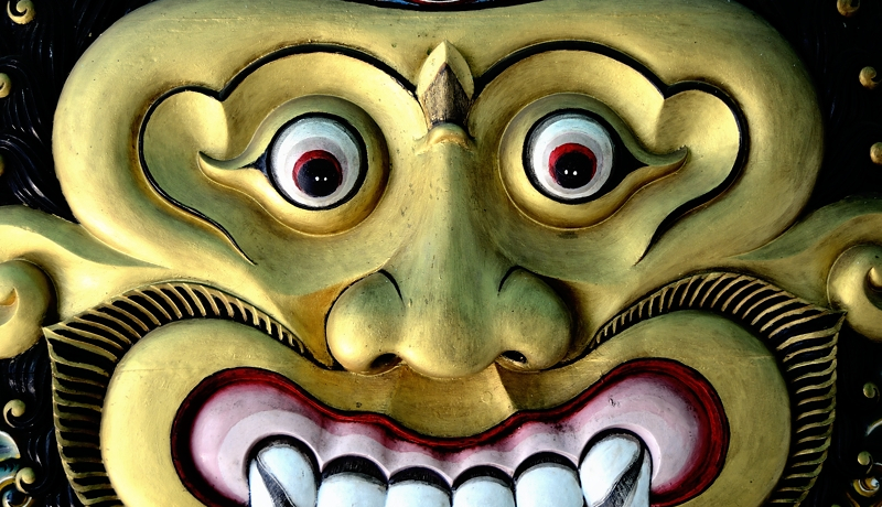 ÓsWOWJ^̉{́AX^̉Ɛb̎qĂI