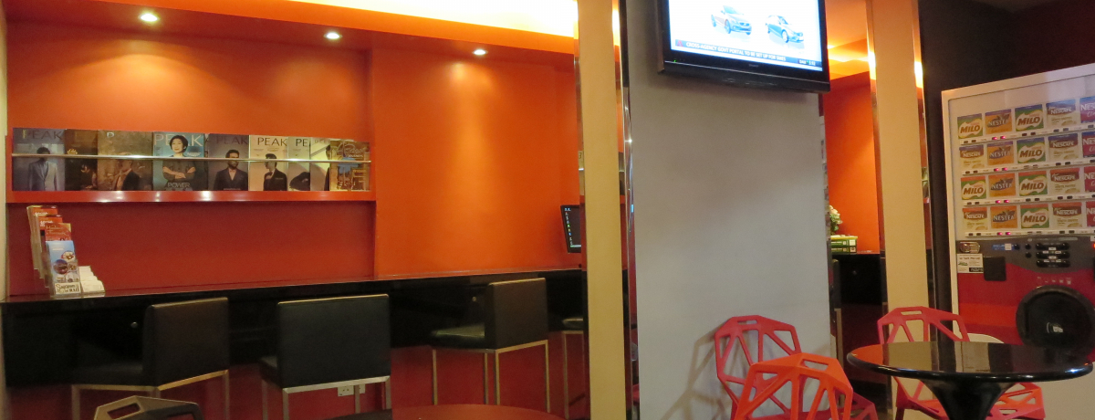 ���z�ɗD�����I�V���K�|�[���̃t���O�����X�z�e���E���r�[�͏����̖���