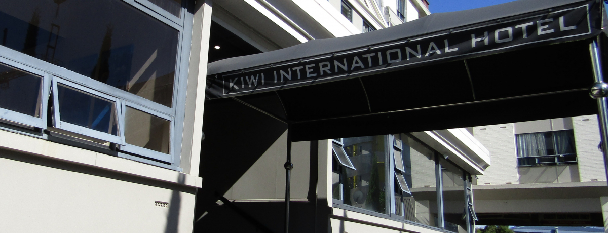 �I�[�N�����h�s�X�Ȃ̂Ɋi���H�L�E�C�z�e���̔閧���m�肽���I