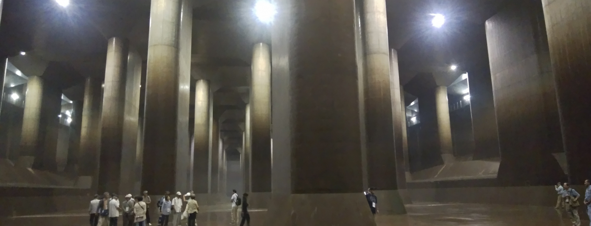 ̍ʂ̒n_ausOsHvJĂ邼`