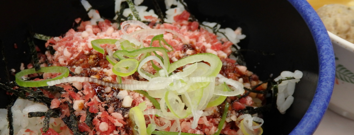 �C�O���s�q�ɐl�C�u�k�C����w�v�̊w�H�O�����I�����u���Ƃ똥�v�E�V�܃z�e���̃J���[���b��