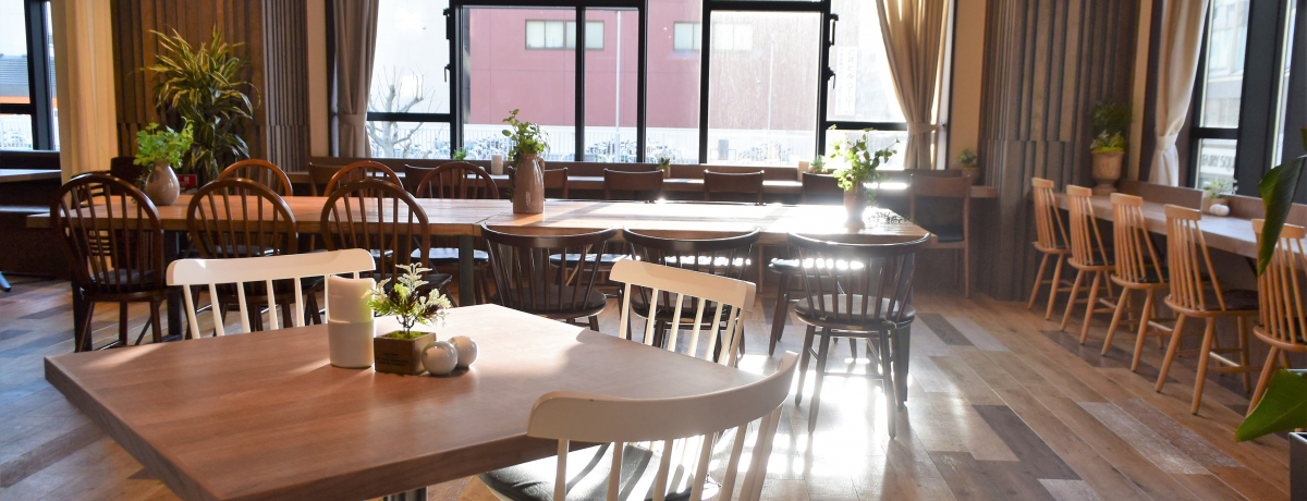 �u���E�W�F���g�E�X�e�C�D�y��ʁv�͓V�R����t���E�D�A�N�Z�X�Ń��s����̊X���z�e��