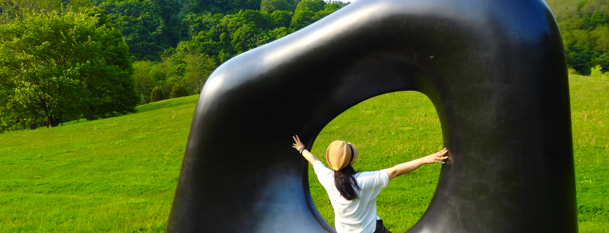 �J�t�F���f�G�I�A���e�s�A�b�c�@���S�ւ̃A�N�Z�X�ƂR�̊y���ݕ�