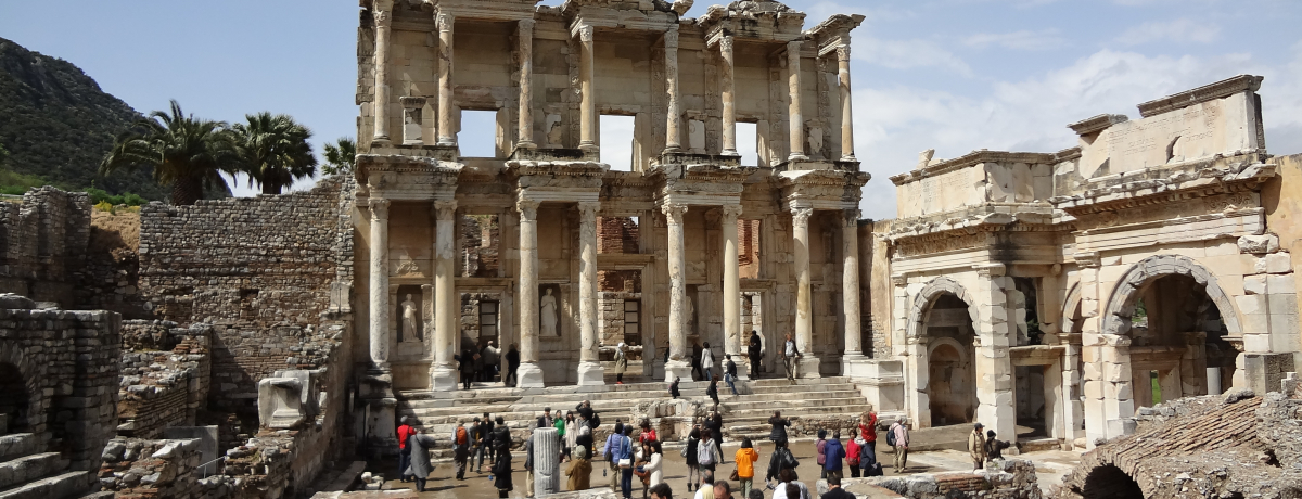 ���E�ŌÂ̊Ŕ͔��t�h�H�I�g���R�ɂ���M���V�������ő�̈��