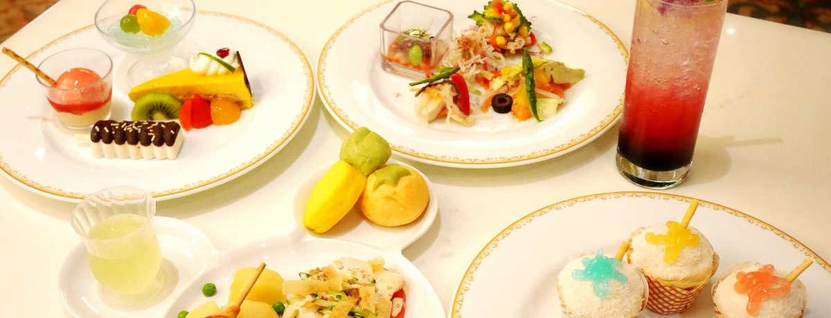 �����X�����Ẵp����t���[�c�f�B�i�[�I�����f�B�Y�j�[���]�[�g�̉Č���O����