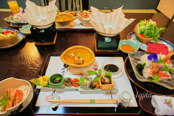 a̕f炵IE䉷u䉮v͐HnCx