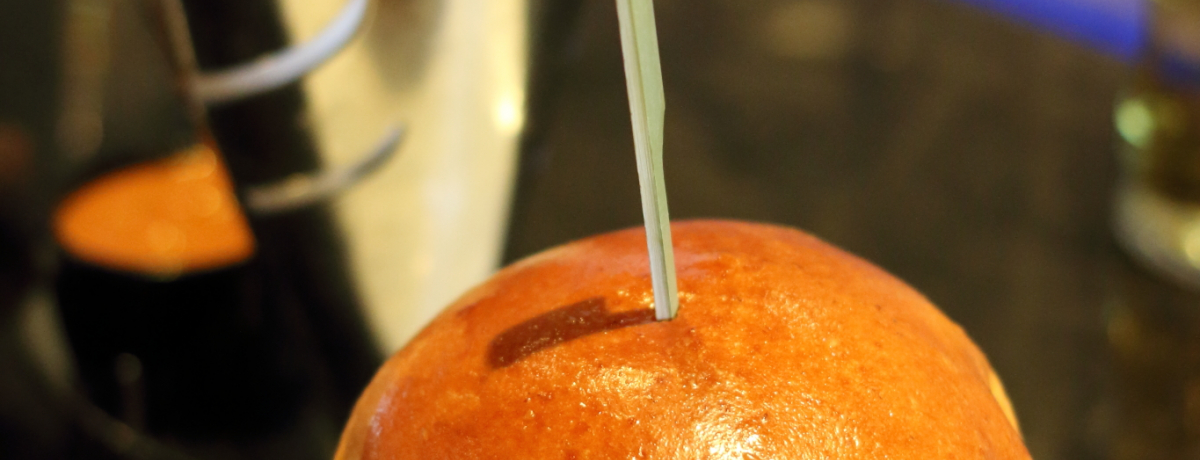 �S�ăA�W�A���o�[�K�[No1�̃o�`�o�[�K�[���x�K�X�Ŋ��\�I