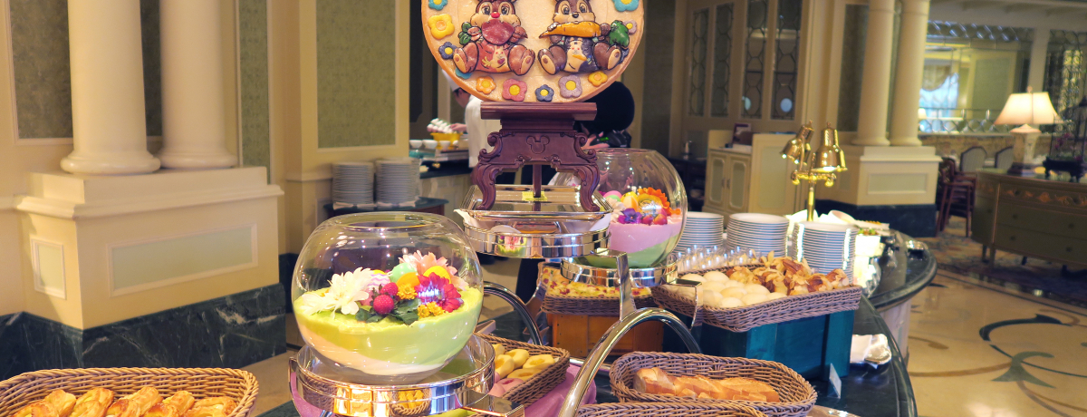 �����f�B�Y�j�[�����h�z�e���̏t����u�C�[�X�^�[�E�u�b�t�F�v�������A�p���A�X�C�[�c���H�ו���I