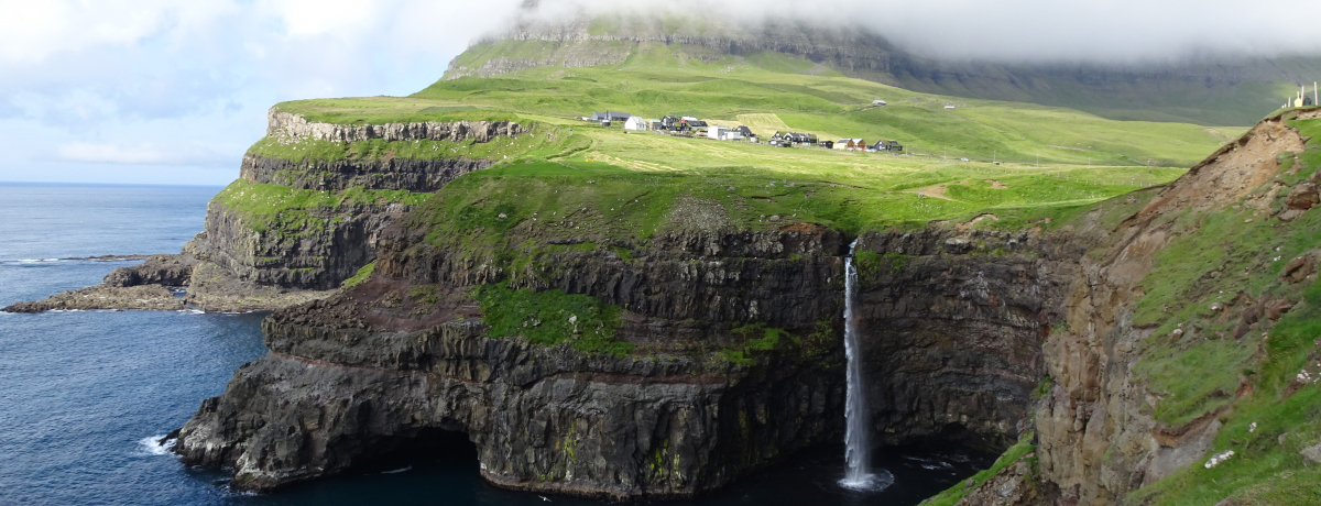 �܂�ł��Ƃ��b�̐��E�I�ꐶ�Ɉ�x�͖K�ꂽ���u�t�F���[�����v