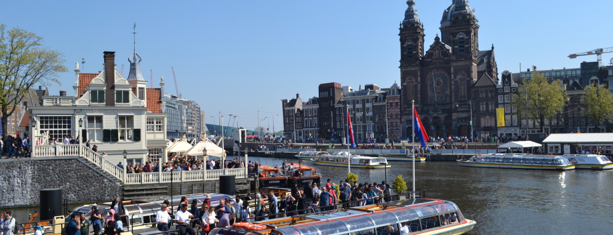 EYE^͂̊XuAXe_v^̓N[ỸXX