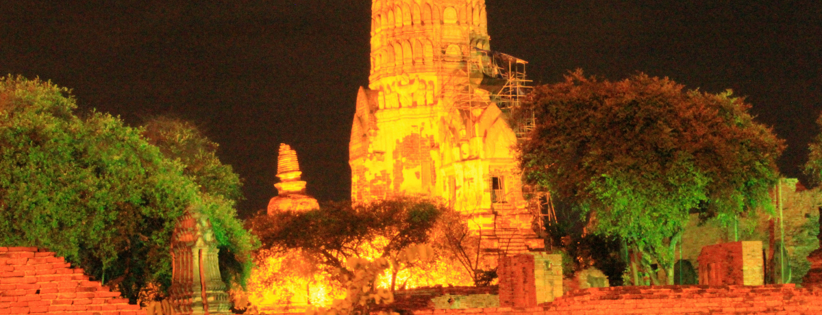 ���z�I�Ȃ܂łɔ������I���E��Y�A���^�������̃��C�g�A�b�v