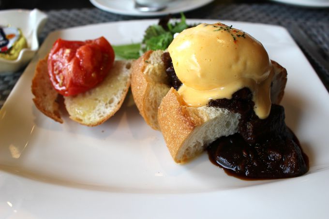 ���t�F�X����1�ʁu�U�E�Q�[�g�z�e������ by HULIC�v��i�Ɣ����O���̐󑐃X�e�C�I