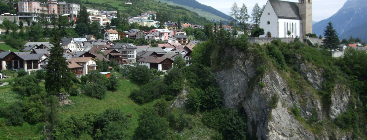 �X�C�X�u�V���N�I�[���v�Ōk�J���ƒ����݂����\�I�E���^�[�E�G���K�f�B���̏I���_