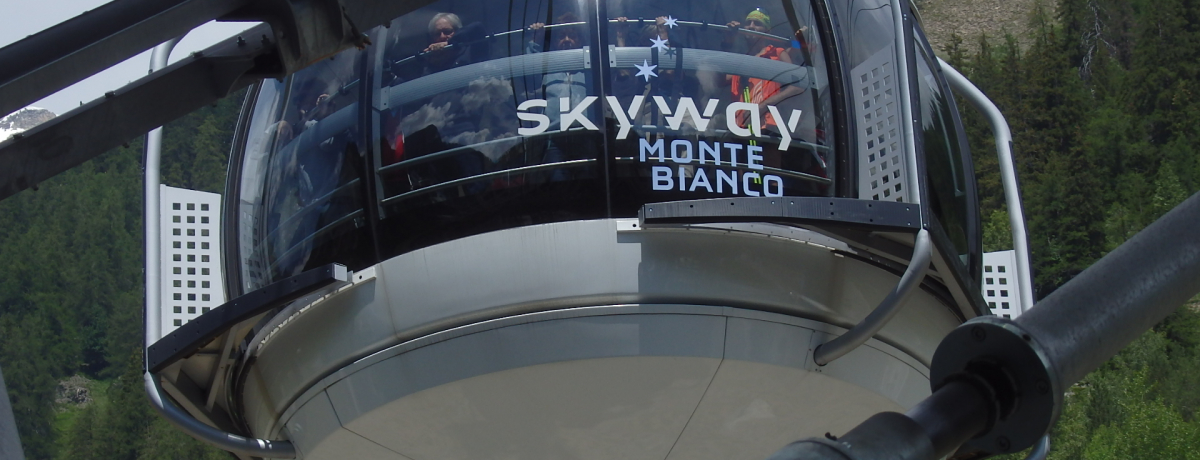 �k�ɂ̍ŐV����]���[�v�E�F�C�Ń����u�����ԋ߂ցI�G���u�����l���W�]��