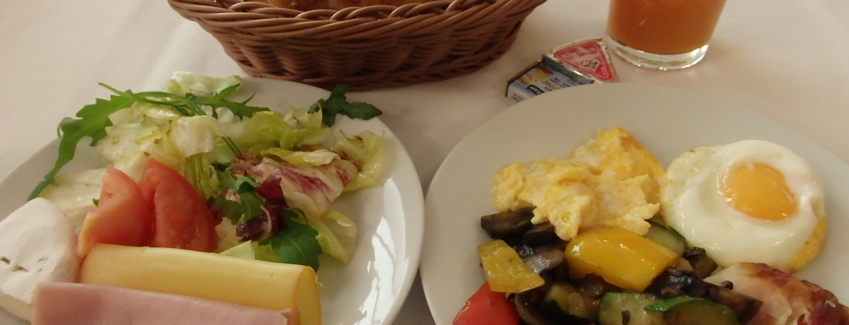 �X�����@�L�A��s�̃z�e���u�^�g���v�̓n�C�R�X�p���[���������H