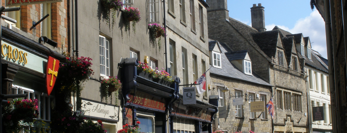 [}ォ̌ÓsuTCZX^[vpERbcEHY̗vՒn