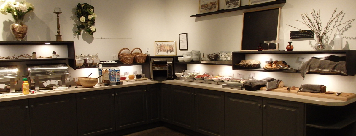 XgbNzuQueenfs Hotel by First HotelsvɋSn悭؍