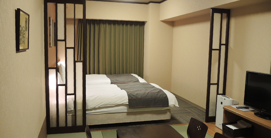 [YiuɉXeCIuVR _Ђ̓ h[~[Cv