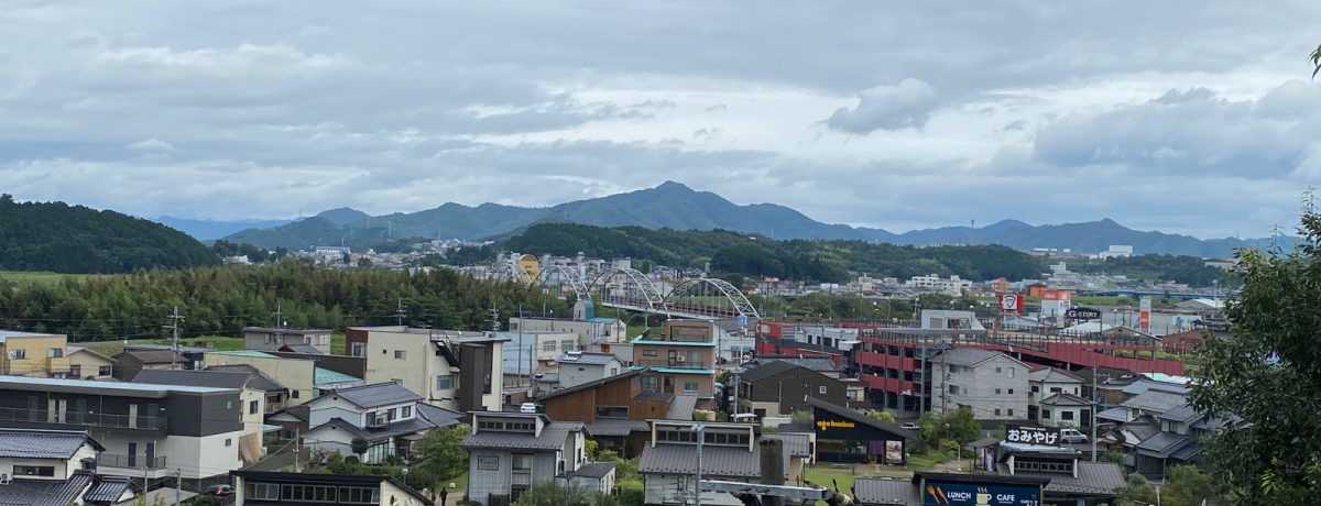 sEOnɓ_݂uqG䂩̒nv߂闷