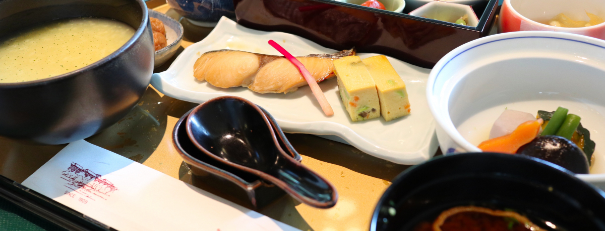 �ޗǃz�e���̃��C���_�C�j���O�u�O�}�v�Řa�m�E�`���̖�