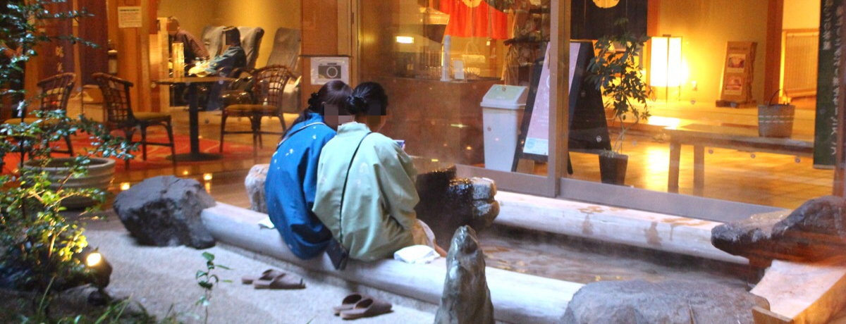 �����ό��q�����l�C�I�����u������ �F���v�œ��{��̋ʑ�����ɔ��܂낤