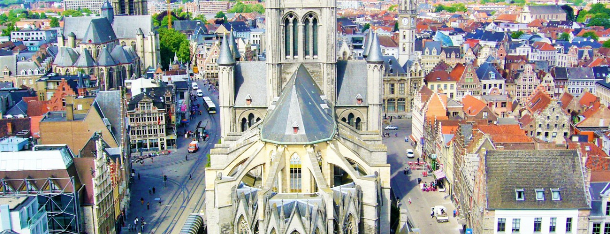 ������s�s�̖��c�𔧂Ŋ�����I���E��Y�Q���g�̏��O