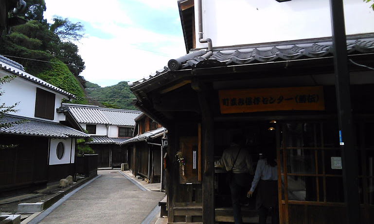 ���҂��A���҂��̍`���E�L�������s����̔�����������