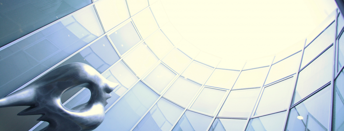 ���z�̓���������Ȃ��I���s���{���Y���p�قł��̐l����m�낤