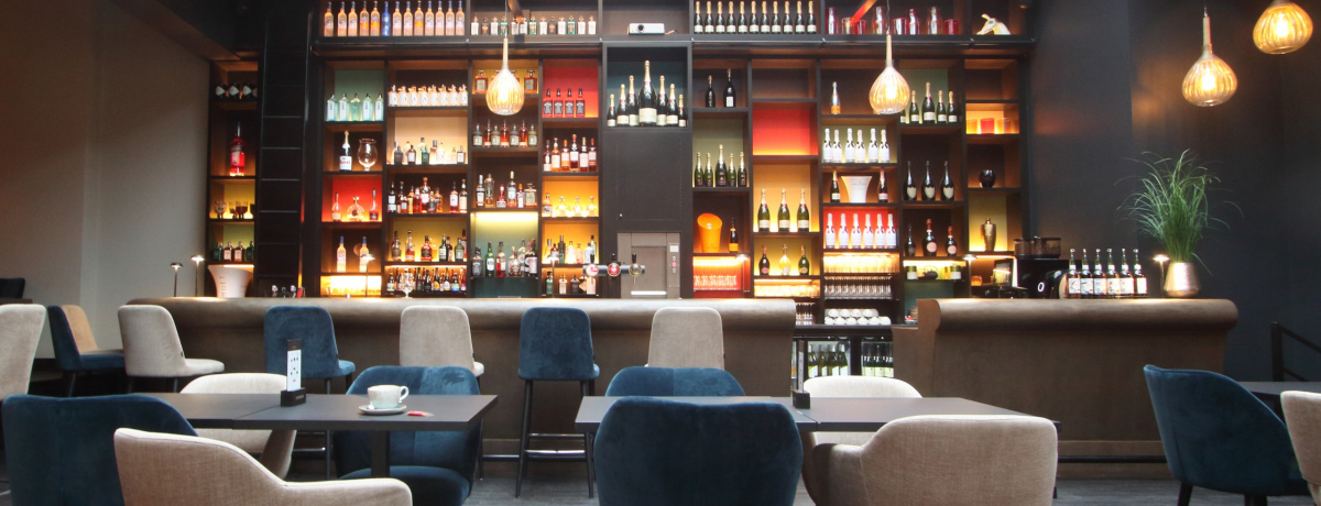 ubZ̃zeuHarmon HousevŉKȃxM[؍݂