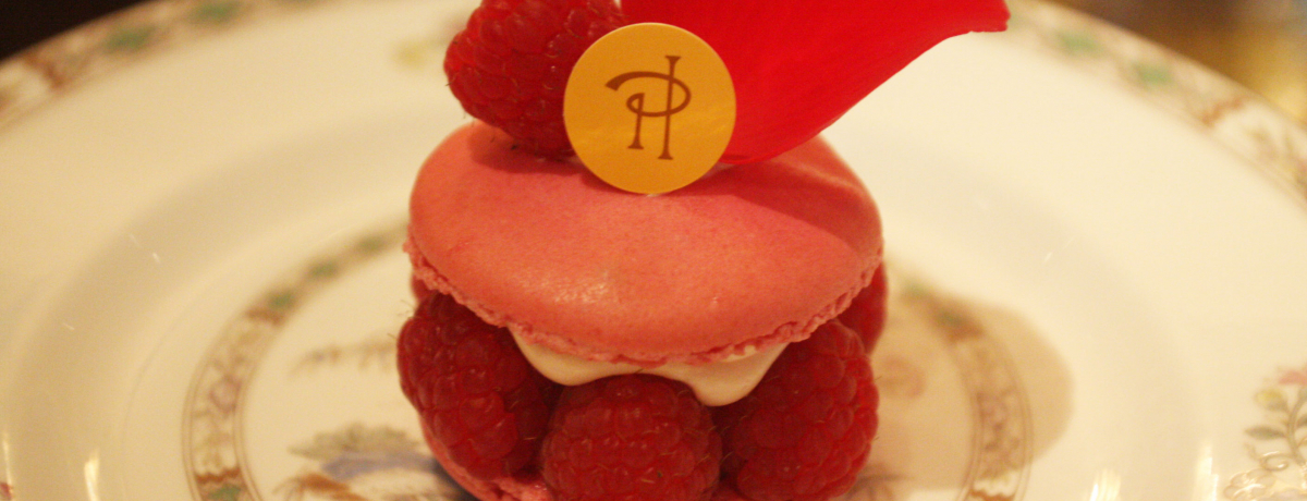 sG[EGƃbcJ[gオR{ɃAt^k[eB[͍I